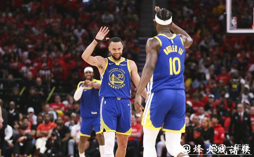 库里30+8爱德华兹27分 勇士终结森林狼4连胜 库里30+8爱德华兹27分 勇士终结森林狼4连胜