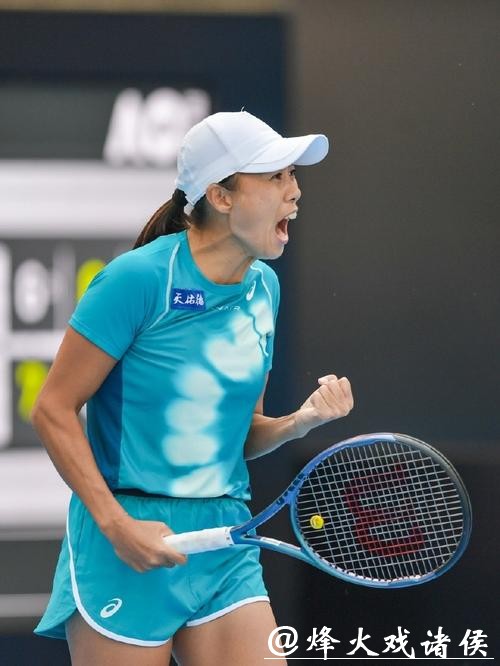 张帅组合成功晋级澳网2026女双四强 张帅组合成功晋级澳网2026女双四强
