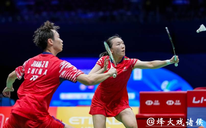 中国羽毛球大师赛:两对中国混双组合止步半决赛 中国羽毛球大师赛:两对中国混双组合止步半决赛